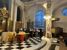 Old Salopians gather to sing at St Mary-le-Bow in London